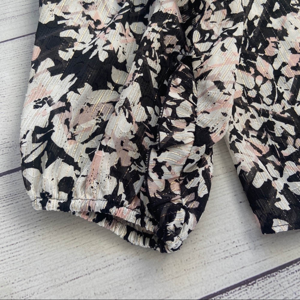 EXPRESS Metallic Floral Ruffle Top - Picture 7 of 16